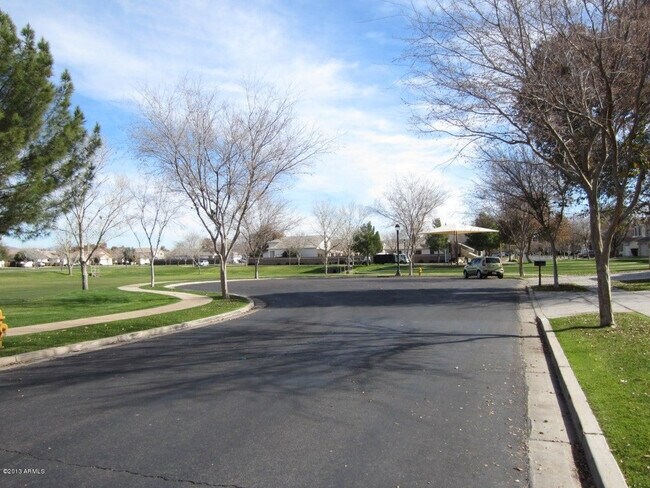 Foto del edificio - 3365 E Linda Ct