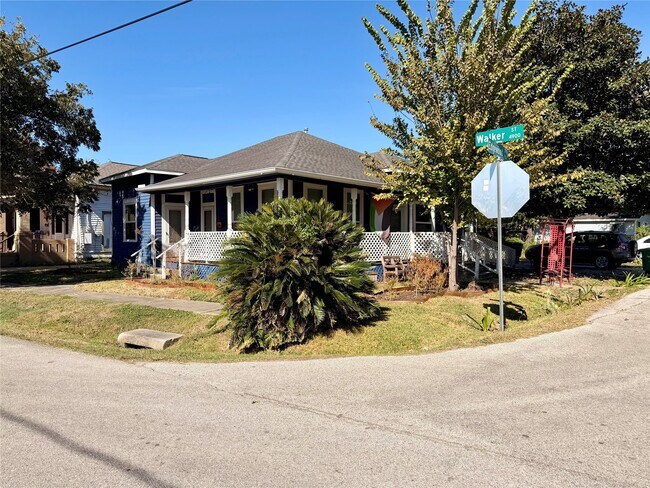 Foto del edificio - 4919 Walker St