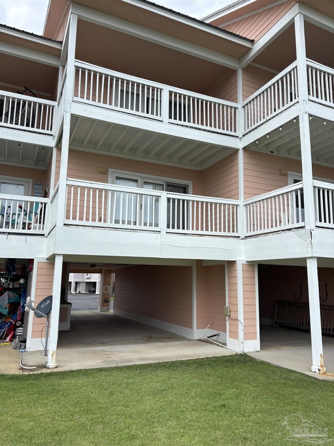 Building Photo - 16032 Innerarity Point Rd