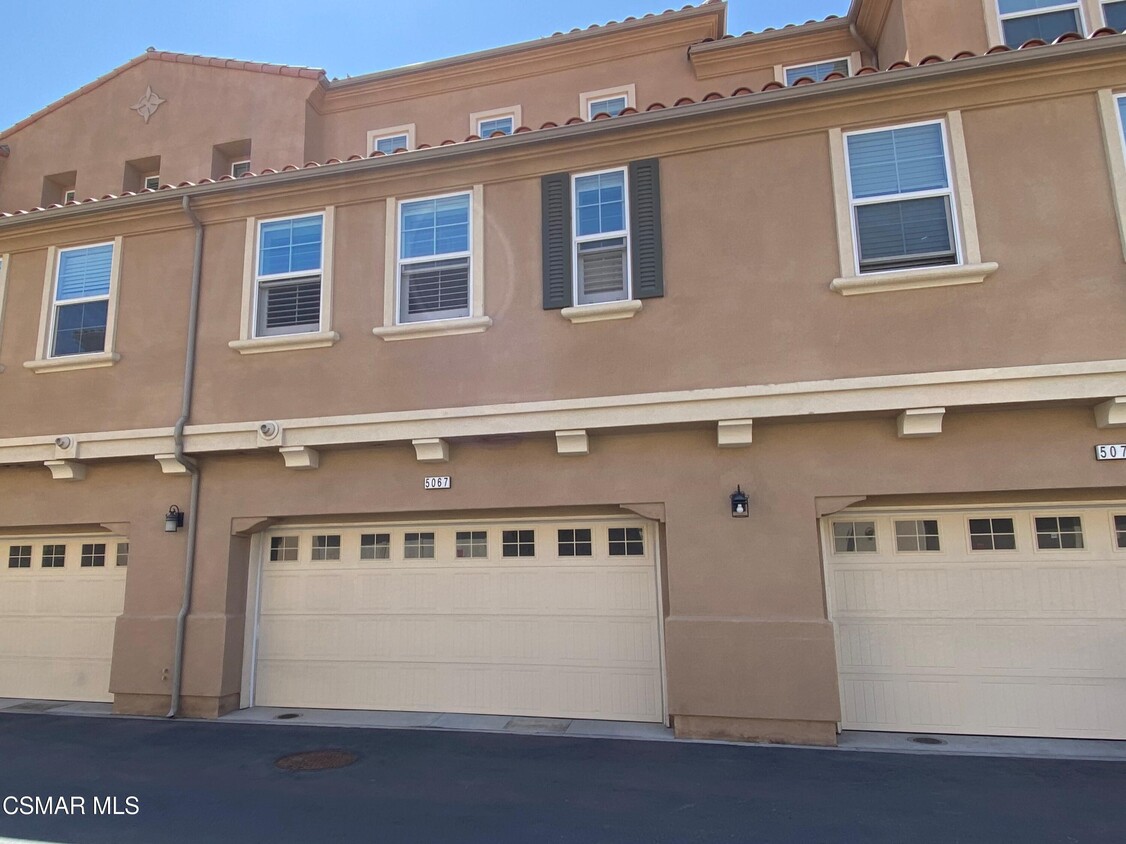 Primary Photo - 5067 Manzano St