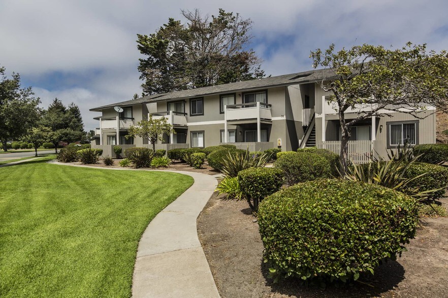 Cambridge Court Rentals Salinas, CA