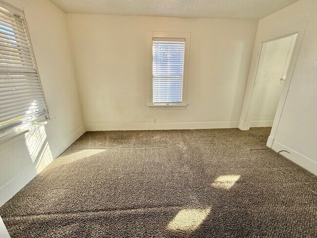 Foto del edificio - Adorable 1 Bedroom