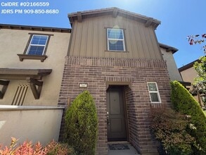 Building Photo - 7047 Montecito Ln