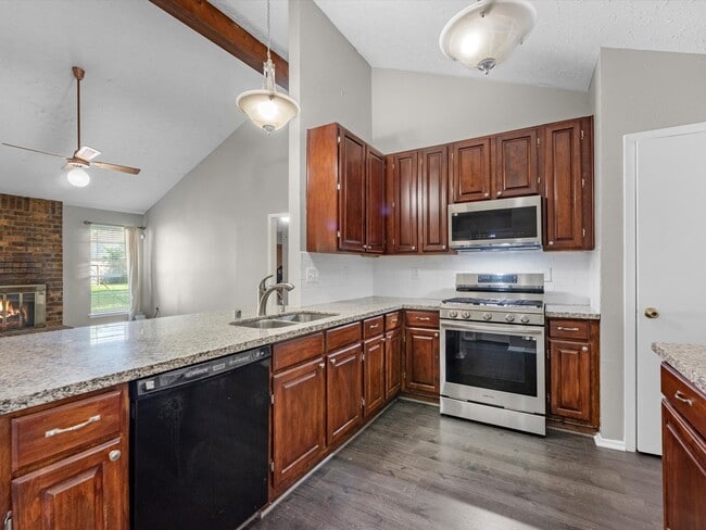 Building Photo - 4202 W Peachfield Cir