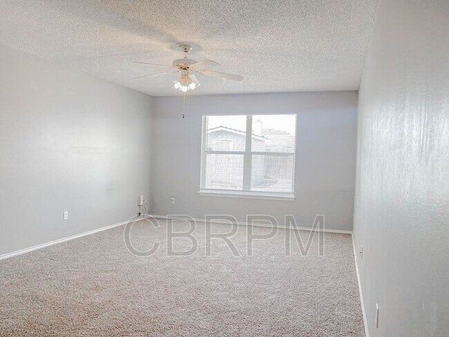 Foto del edificio - 6122 9th St