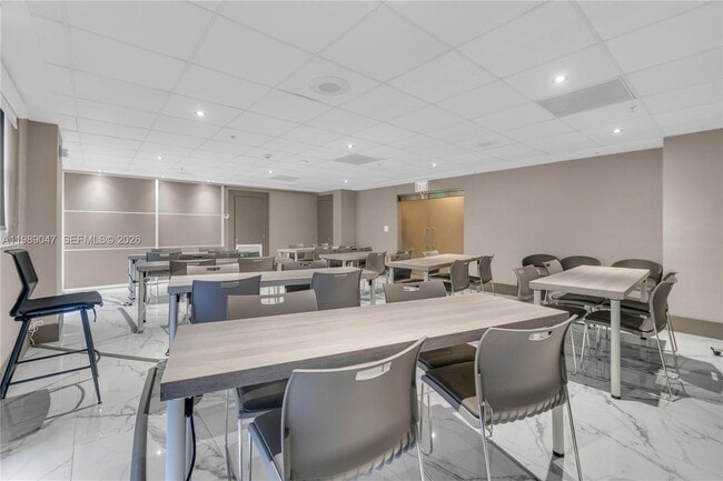 Foto del edificio - 185 SE 14th Ter