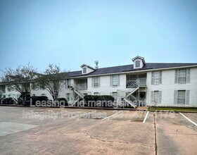 Building Photo - 7324 Menlo Dr