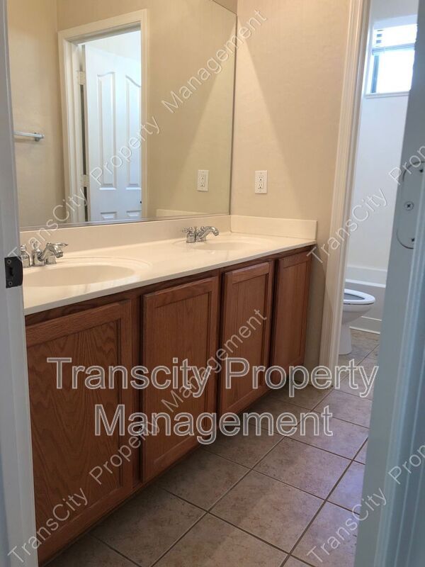 Foto del edificio - 4537 S Granite St