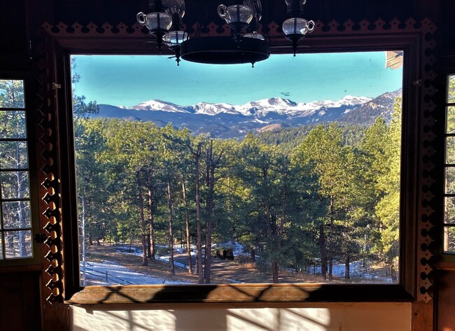 Foto del edificio - 33943 Upper Bear Creek Rd