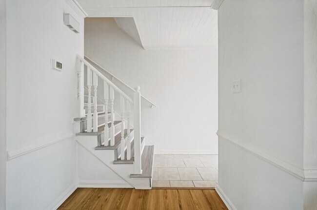 Foto del edificio - 3244 Yorkborough Way