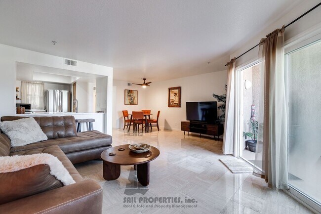 Foto del edificio - 1200 PCH #327 is a third-floor, one-bedroom, one-bath condo in the gated Pierhouse community of H...