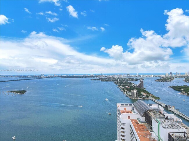 Foto del edificio - 1750 N Bayshore Dr