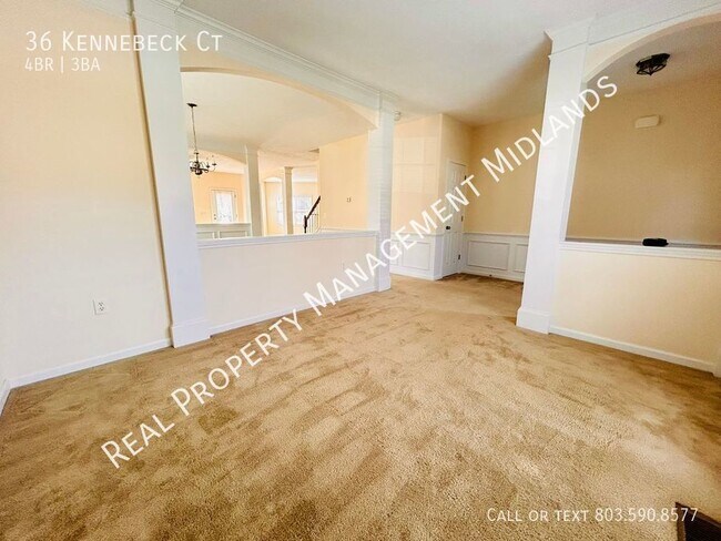 Foto del edificio - 36 Kennebeck Ct