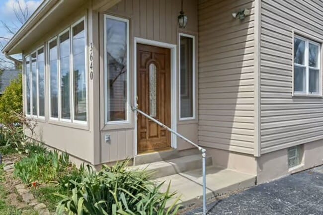 Building Photo - White Oak- Cozy 4 bedroom house