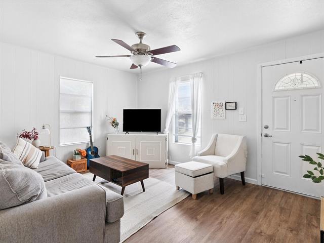 Foto del edificio - 3012 Gene Ln