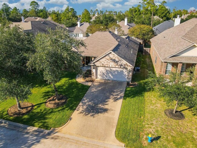 Foto del edificio - 6922 Summer Bridge Ln