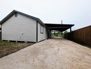 Building Photo - 9713 Yuma St