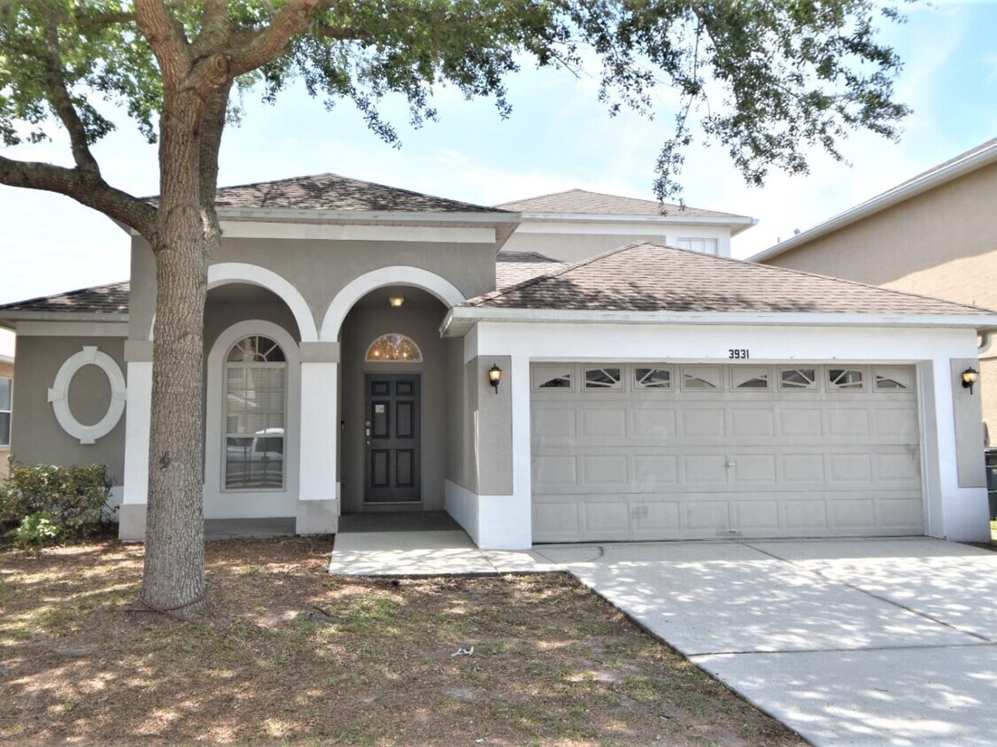 Primary Photo - 3931 Stornoway Dr