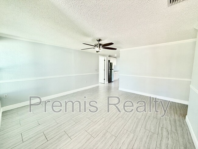 Foto del edificio - 11950 107th Ave N