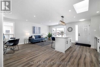 Building Photo - 119 Clara Crescent Building Photo - 119 Clara Crescent