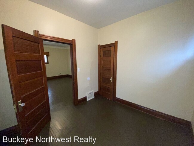 Building Photo - 3 br, 1 bath House - 233 Maryland Ave