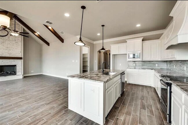 Building Photo - 232 Maverick Ct