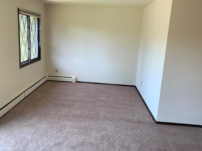 Foto del edificio - 2434 Chalet Gardens Ct