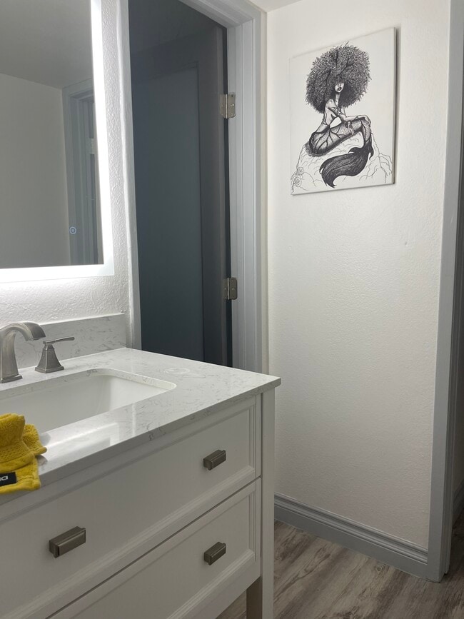 Foto del edificio - 9643 Spyglass Ave