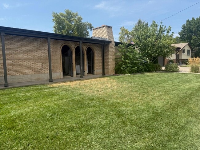 Building Photo - 1622 W 1000 S