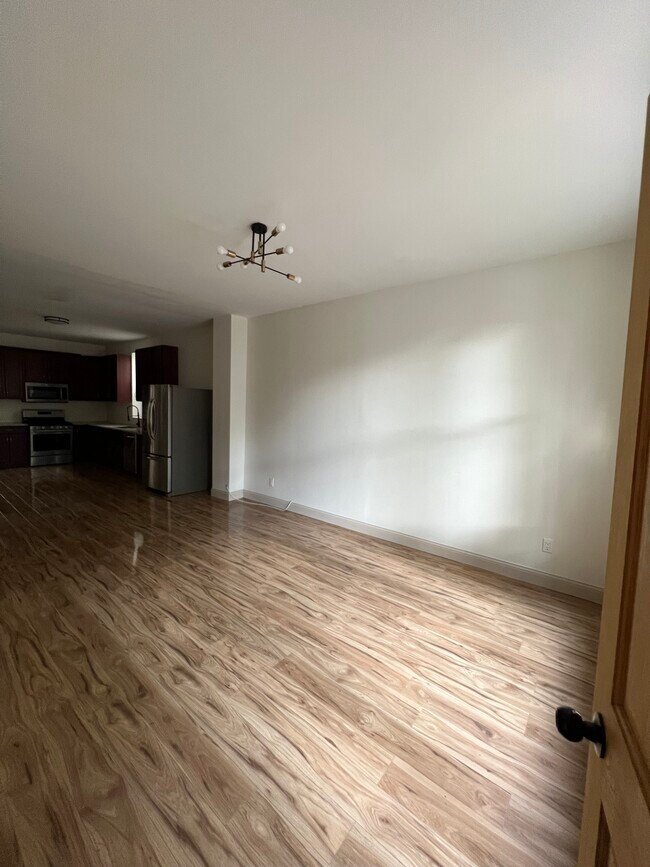 Foto del edificio - 2626 W 23rd Pl