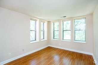 1BR, 1BA - 791 SF - Georgian Court