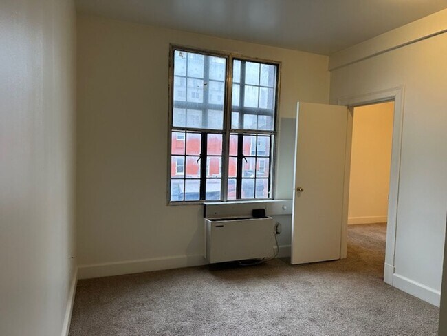 Foto del edificio - 213 N 2nd St