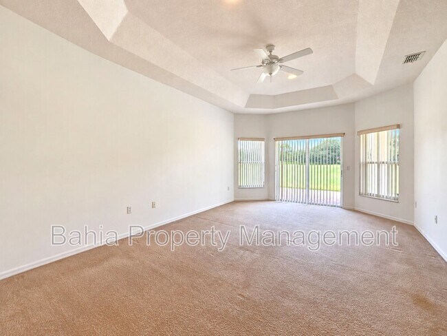 Foto del edificio - 3525 Sunset Isles Blvd