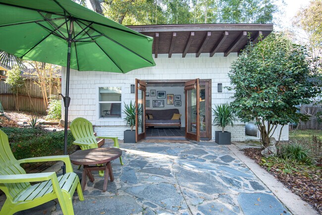 Foto del edificio - 1096 Oakfield Dr SE