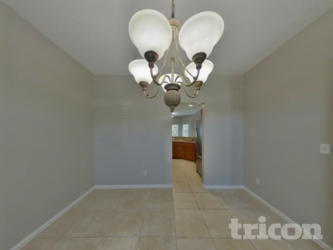 Building Photo - 12878 Dunns View Dr