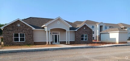 Building Photo - Sumner Pointe