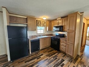 Building Photo - 236 Maverick Ln