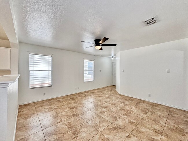 Building Photo - 25347 Longbranch Run