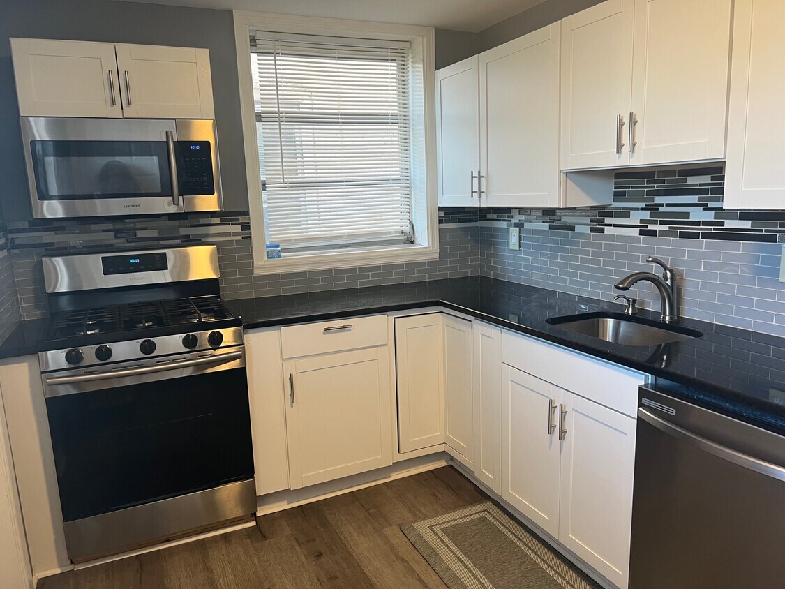 Kitchen - 6241 Haverford Ave