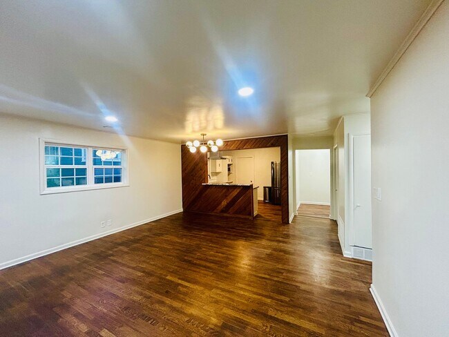 Foto del edificio - Updated 3 bedroom home in great location!