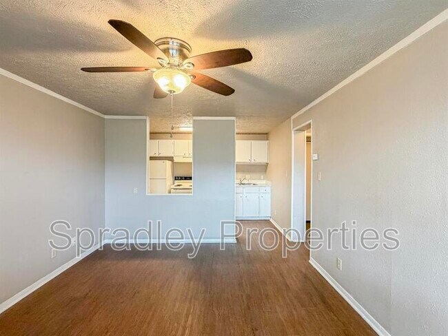 Foto del edificio - 608 John Paul Jones Dr