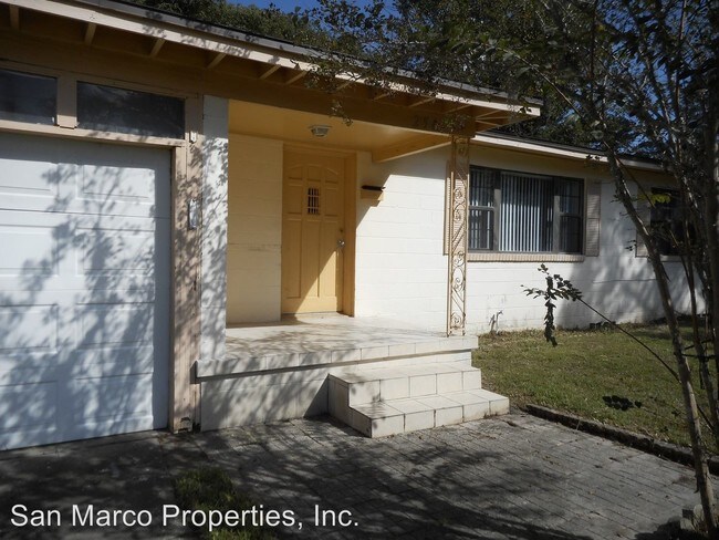Building Photo - 4 br, 2.5 bath House - 2567 HIRSCH AVE.