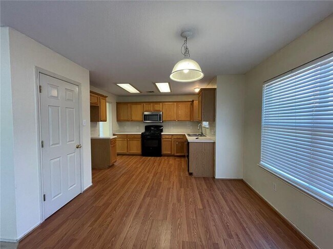 Building Photo - 1710 W Pflugerville Pkwy