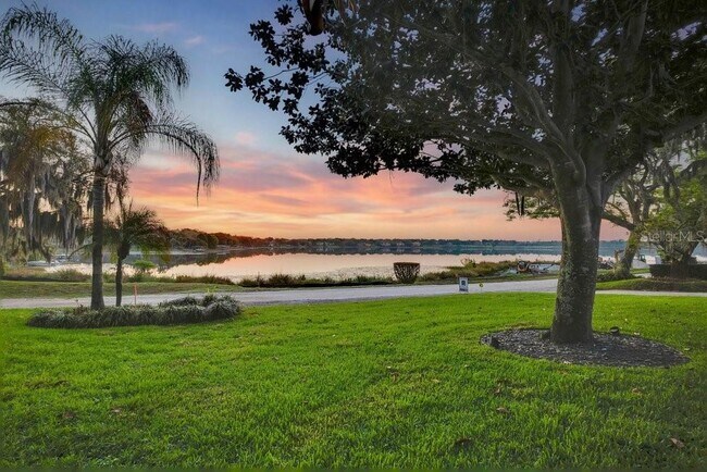 Foto del edificio - 812 East Blvd