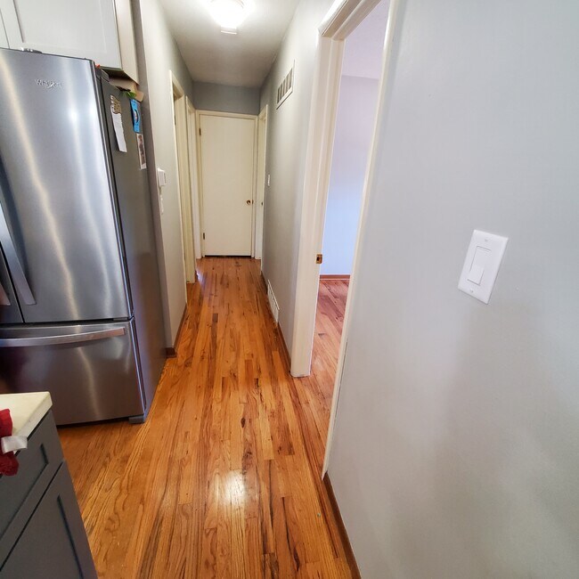 Upstairs hall and linen closet - 502 SE 4th St