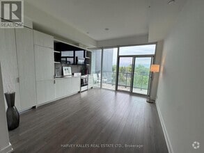 Building Photo - 6-716 Parkwood Ave