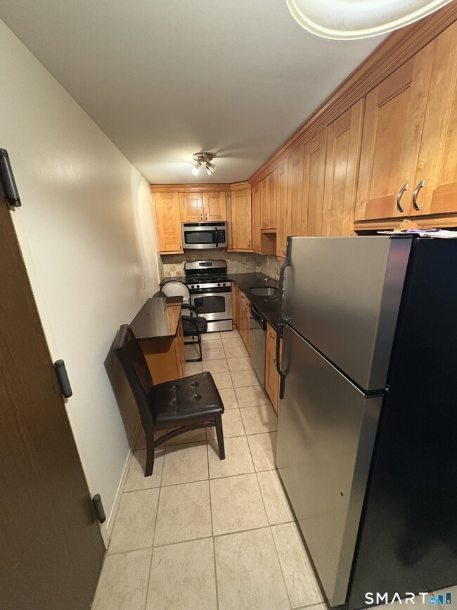 Foto del edificio - 235 Henry Ave