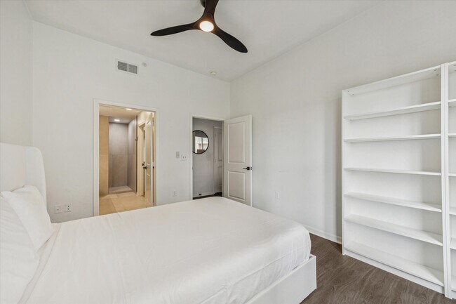 Foto del edificio - 3505 Sage Rd