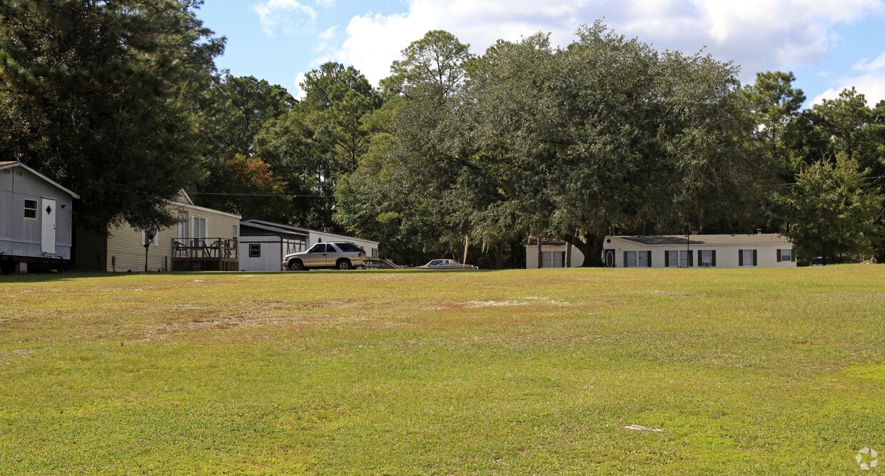 Foto del edificio - 124 Horseman Association Rd