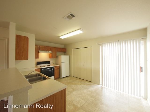 Building Photo - 2101 Tahoe Ct